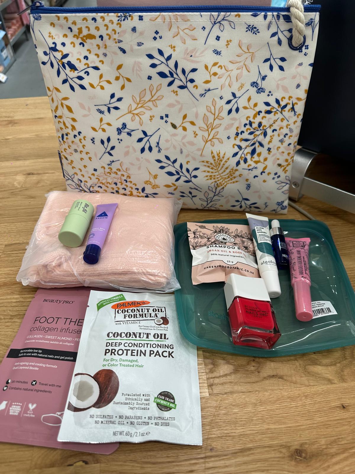 Beauty Bundle of 11 Items with Washer Bag